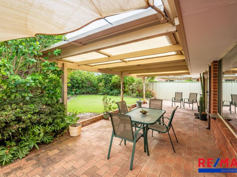 11a Sentinel Gardens, Leeming WA 6149