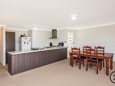 4/16 Cottage Street, Mandurah WA 6210