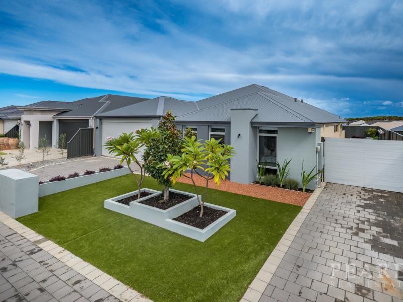 15 Temptation Drive, Jindalee WA 6036