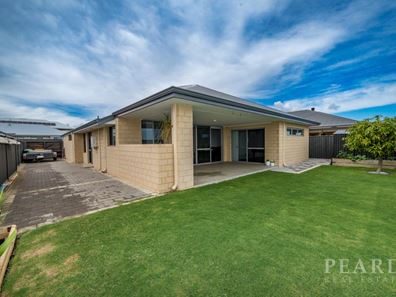 15 Temptation Drive, Jindalee WA 6036