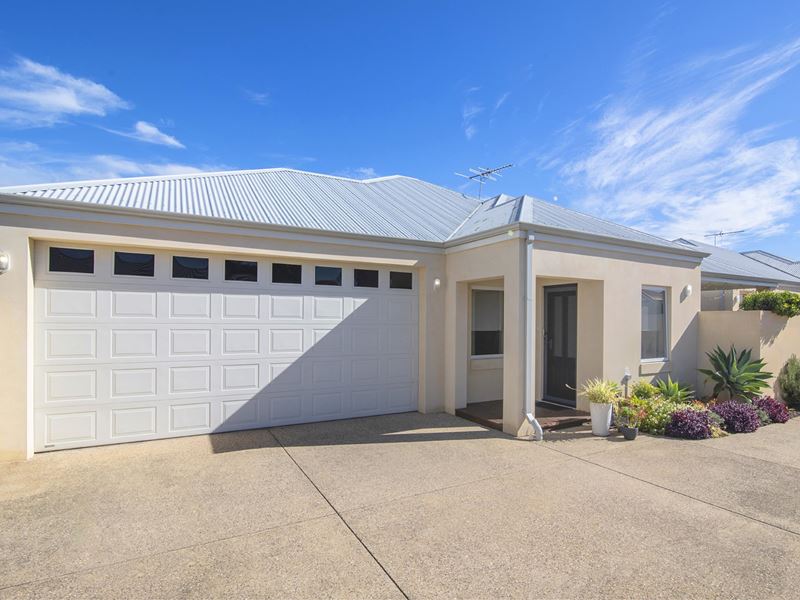 2/51 Fairbairn Road, Busselton