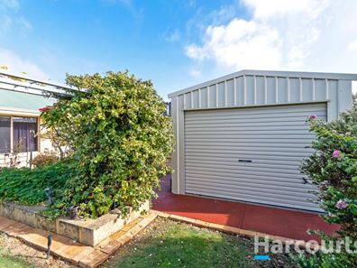 10 Blairgowie Heights, Kinross WA 6028