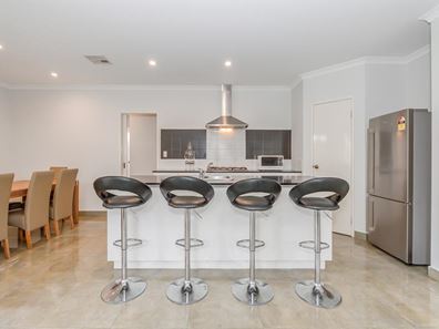 49 Barnevelder Bend, Southern River WA 6110
