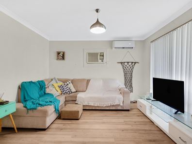 2/1 Murray Crescent, Halls Head WA 6210