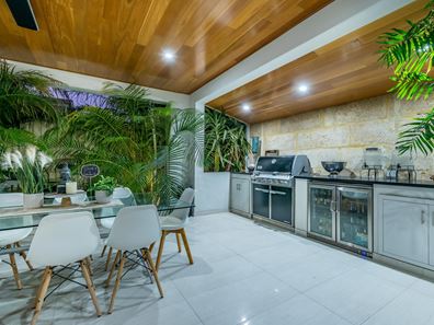 34 Waterhouse Meander, Burns Beach WA 6028