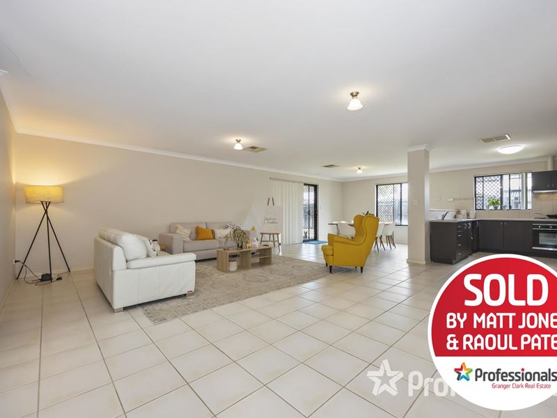 61 Pinegrove Drive, Ellenbrook