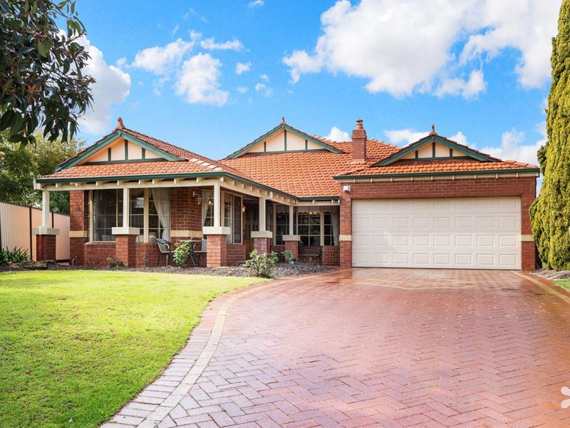 6 Briar Court, Leeming WA 6149