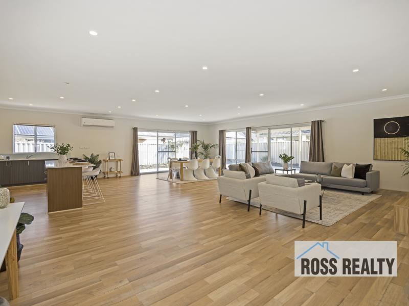 19 Bittern Way, Bennett Springs