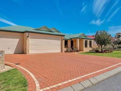 4 Hayman Retreat, Halls Head WA 6210