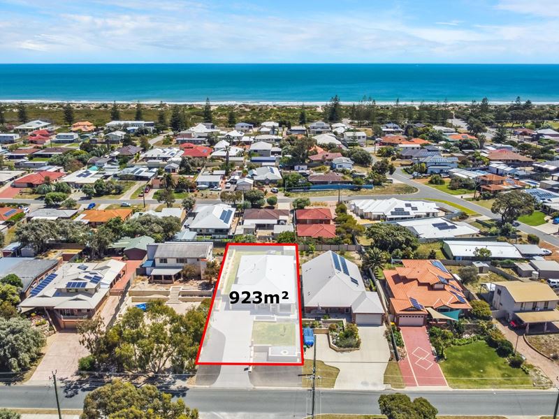 35 Yanrey Street, Golden Bay WA 6174