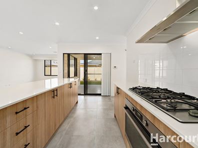9 Harding Outlook, South Yunderup WA 6208