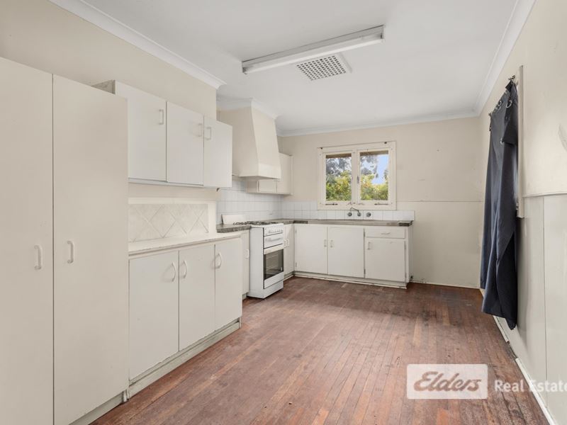 11 Stallard Place, Withers