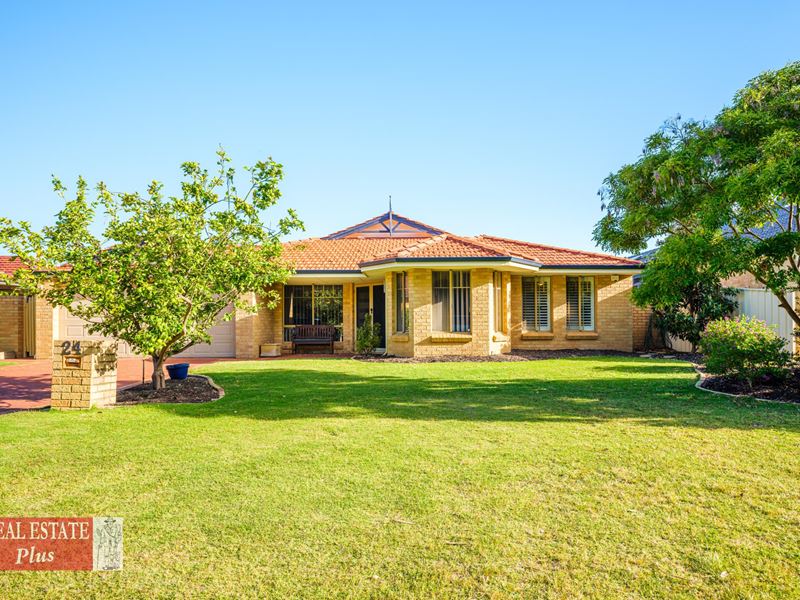 24 Connaught Gardens, Canning Vale WA 6155