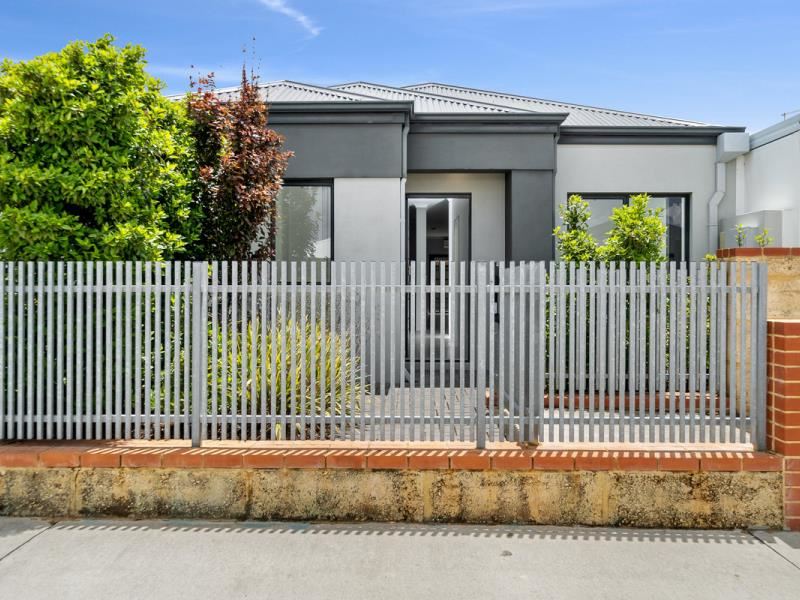 23 Perkins Drive, Clarkson WA 6030