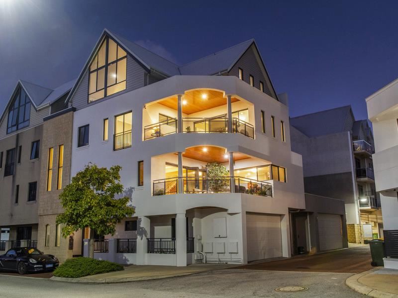 4B Dorsodura Way, Mandurah