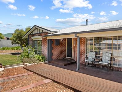 3 Portland Place, Safety Bay WA 6169