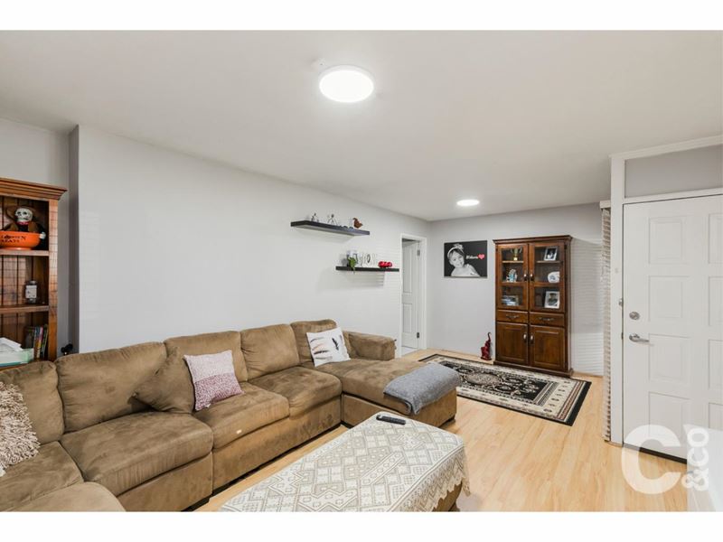 3/2 Elmslie Street, Orelia