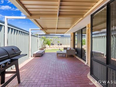 10 Beacon Way, Singleton WA 6175