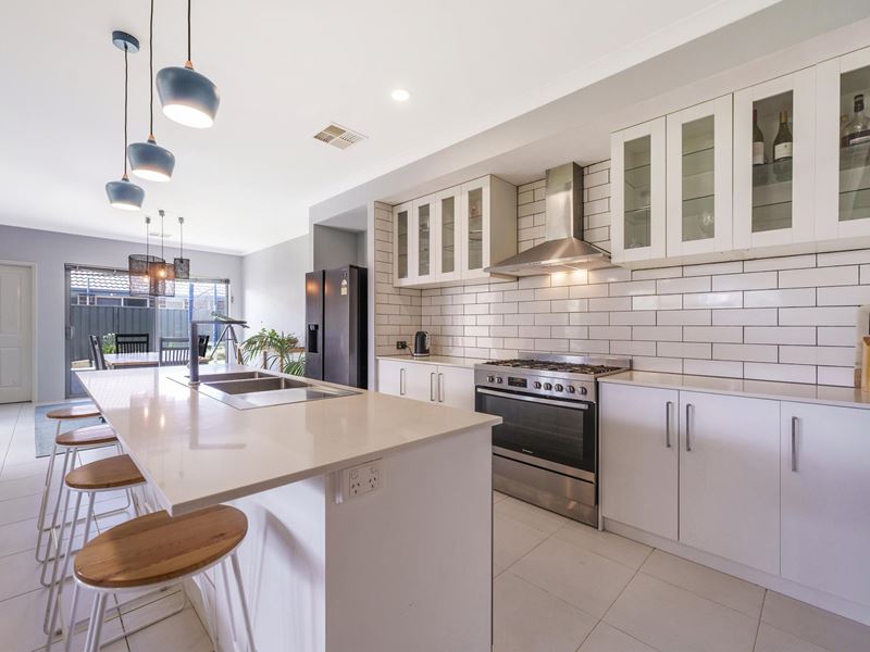 6 Beckingham Parkway, Baldivis