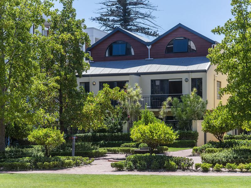 Townhouse 25, 20 Pendal Lane, Perth