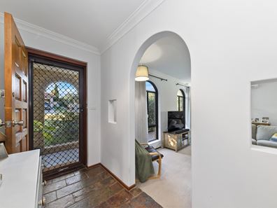 31 Earlston Place, Booragoon WA 6154