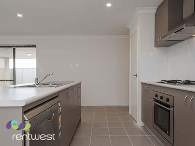 5 Harvey Crescent, South Yunderup WA 6208