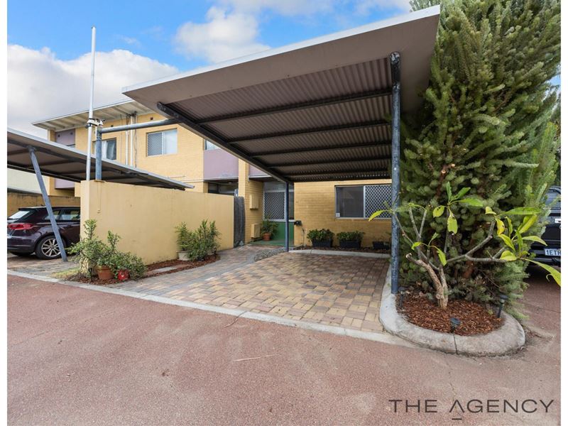 7F Upton Place, Langford