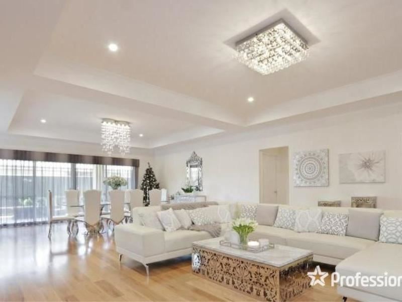 8 Berkshire Approach, Piara Waters