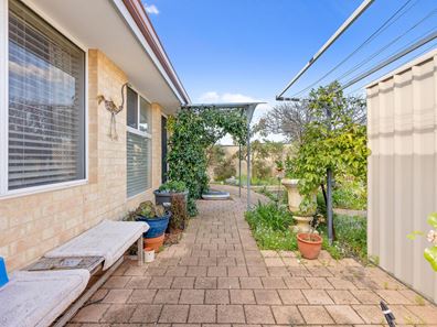 70 Musselbrook Trail, Ellenbrook WA 6069