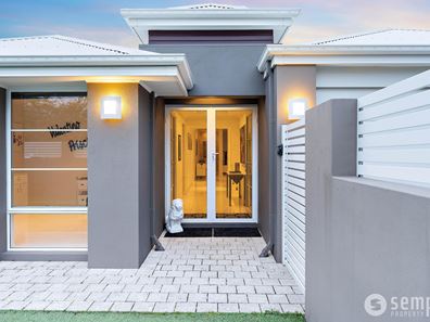 22 Humboldt Entrance, Aubin Grove WA 6164