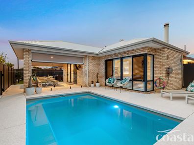 10 Montague St, Secret Harbour WA 6173
