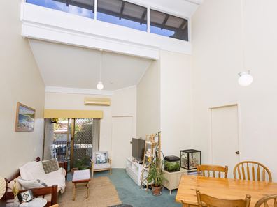 17/68 Gardner Street, Como WA 6152