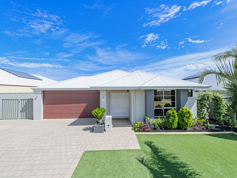 10 Barnard Grove, Byford