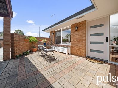 1/1 Wheatley Drive, Bull Creek WA 6149