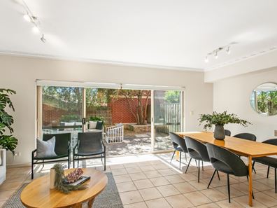 22 Abbey Gardens, Mount Claremont WA 6010