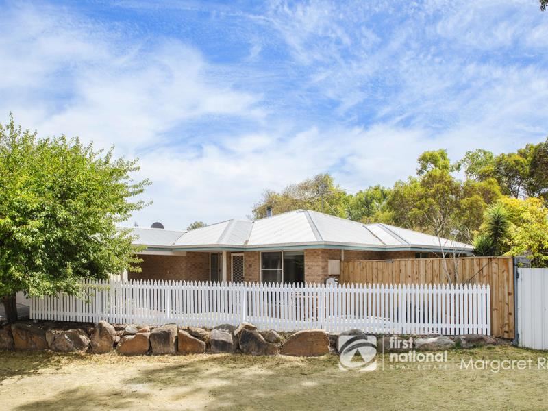 10 Larch Loop, Margaret River WA 6285