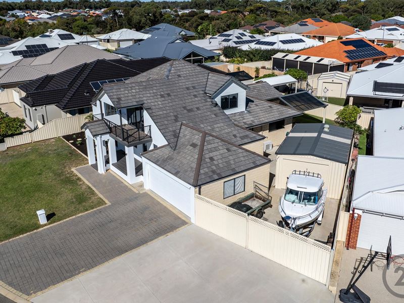 7 Anglesea Way, Madora Bay