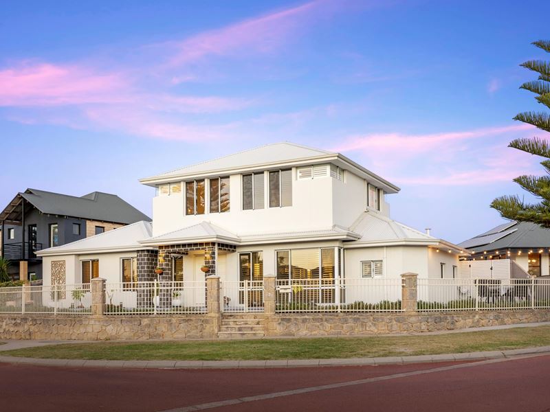 2 Grand Bank Parkway, Mindarie