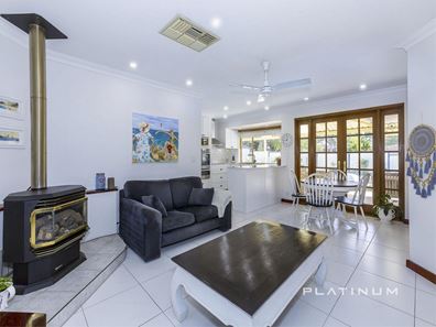 17 Watson Place, Ocean Reef WA 6027