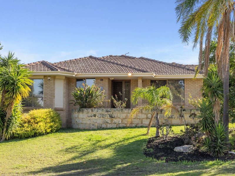 6 Hillwood Avenue, Warwick