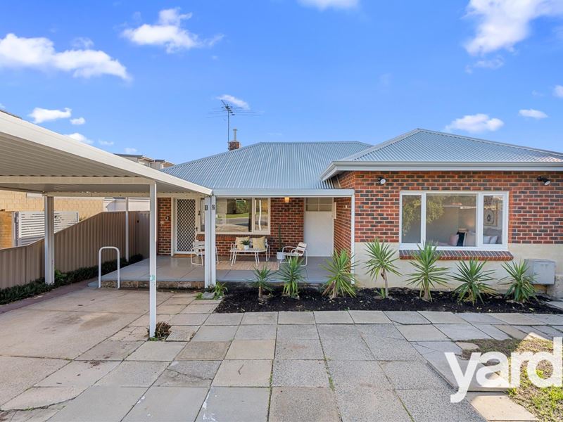 12 Fifth Street, Bicton WA 6157