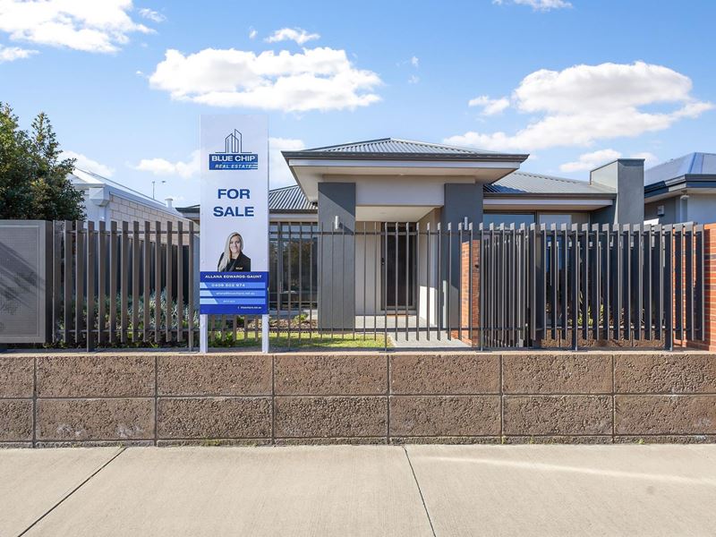 74 Berckelman Circuit, South Guildford