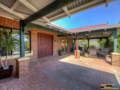 26 Whistlepipe Court, Forrestfield WA 6058