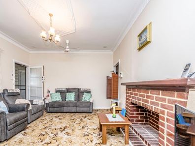 9 Moses Street, Geraldton WA 6530