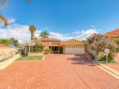 30 The Broadwater, Ballajura WA 6066