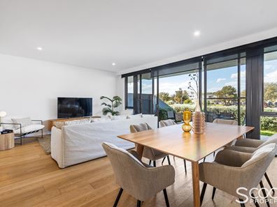 14 Maraboo Loop, North Coogee WA 6163