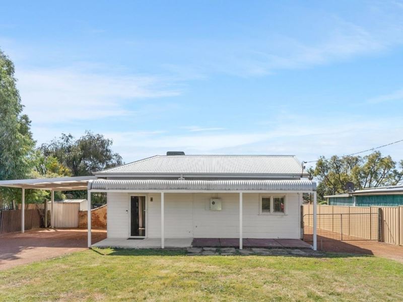 84 Crandon Street, Gosnells WA 6110