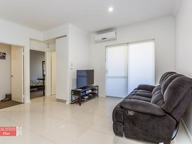 5/2A Wroxton Street, Midland WA 6056