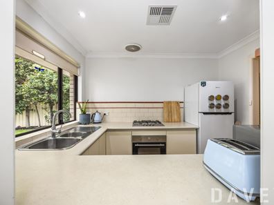 9 Arthur Court, Carine WA 6020