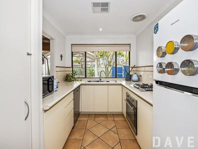 9 Arthur Court, Carine WA 6020